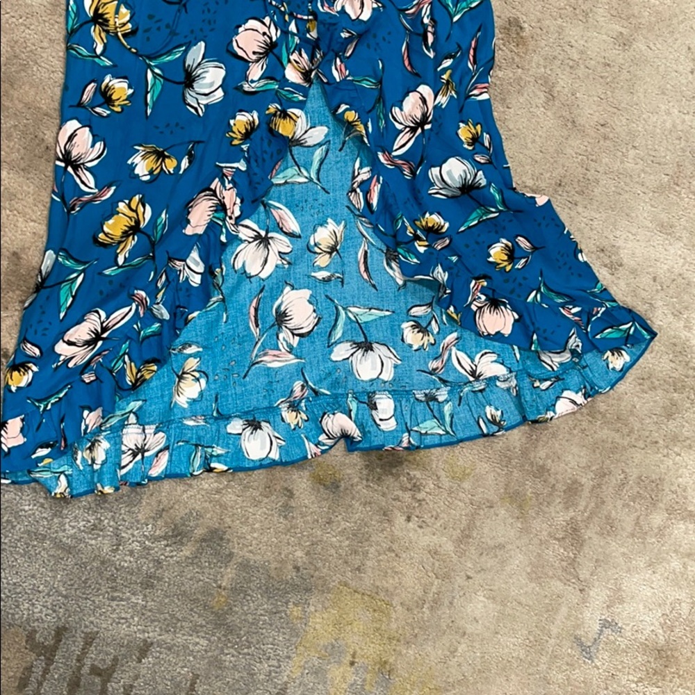 NWOT Skylar + Madison Asymmetrical Floral Dress - Picture 3 of 4